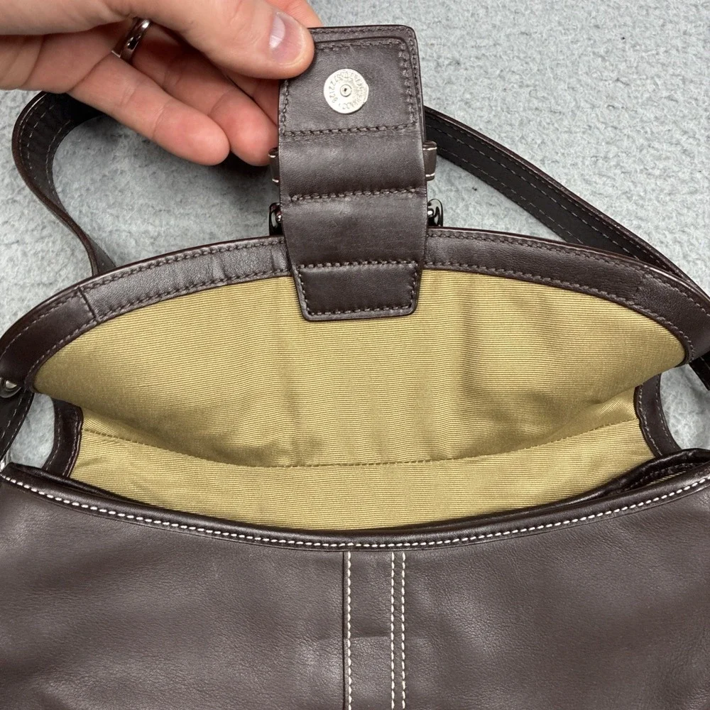 Vintage Coach Soho Y2K Leather Buckle Flap Shoulder Bag Brown Purse F10910